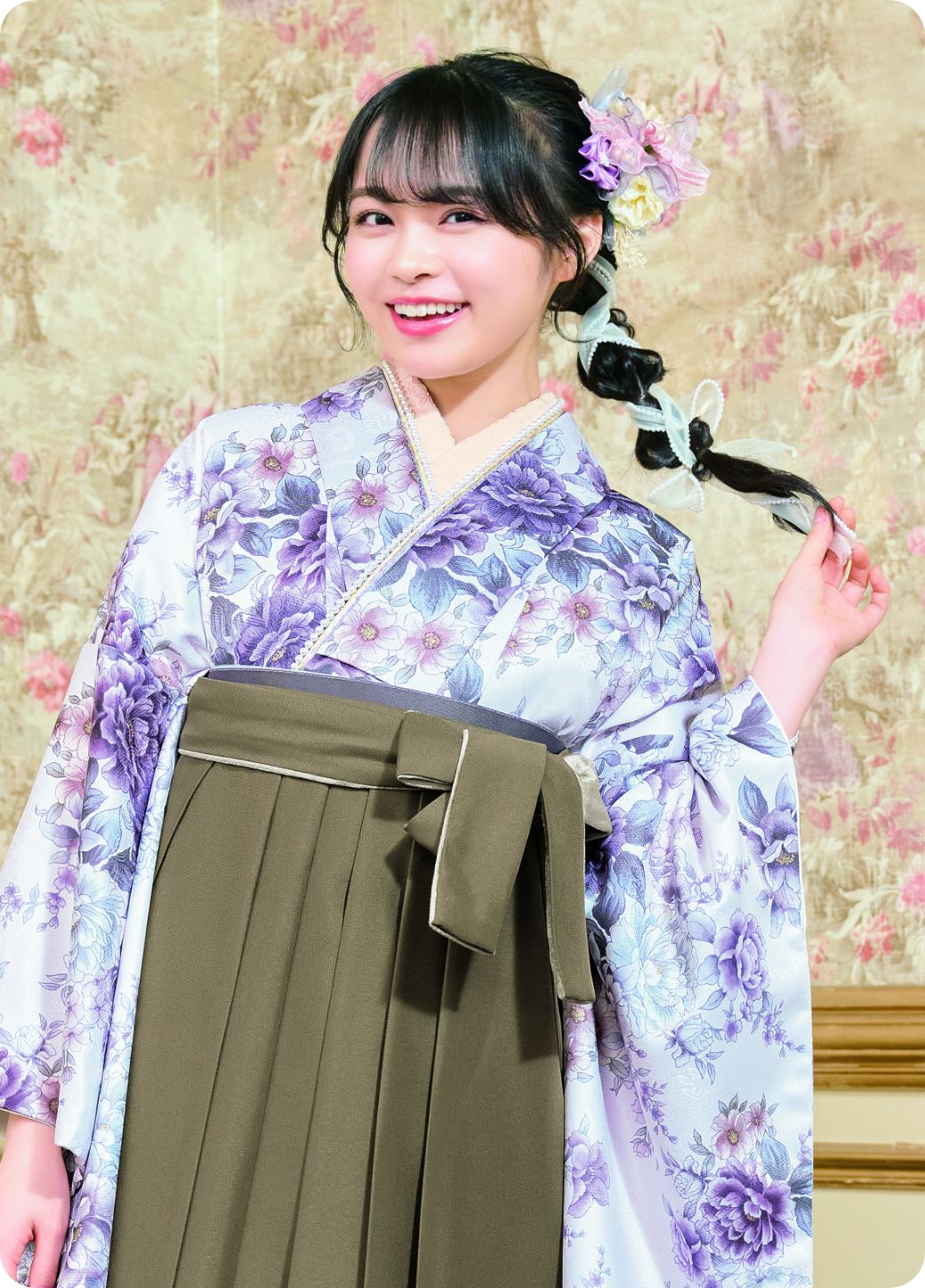 林芽亜里 紫色の袴